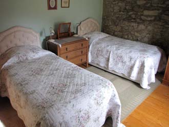 Twin bedded room